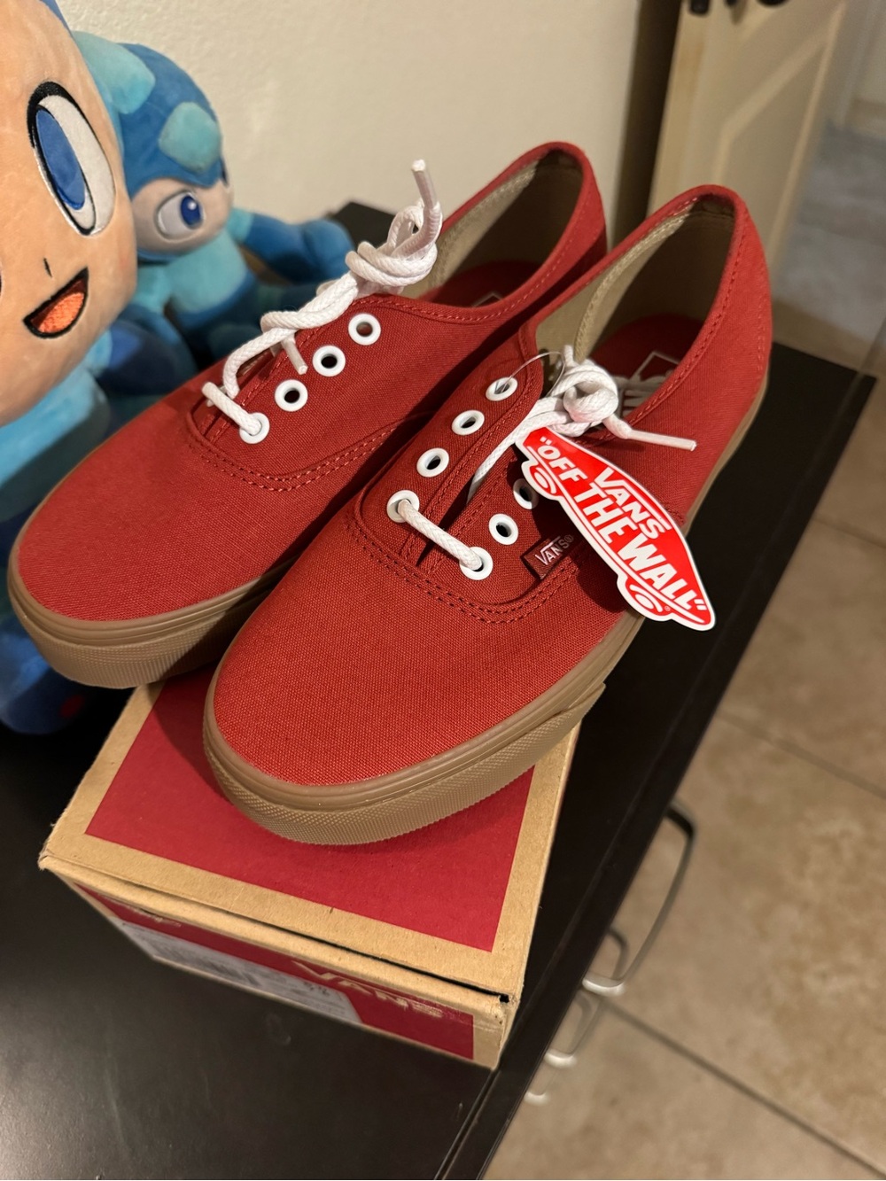 NEW Vans Authentic Casual Sneaker- Boss Nova with Gum Sole